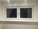 Vita pvc-fönster 2-luft 3 glas badrumsfönster